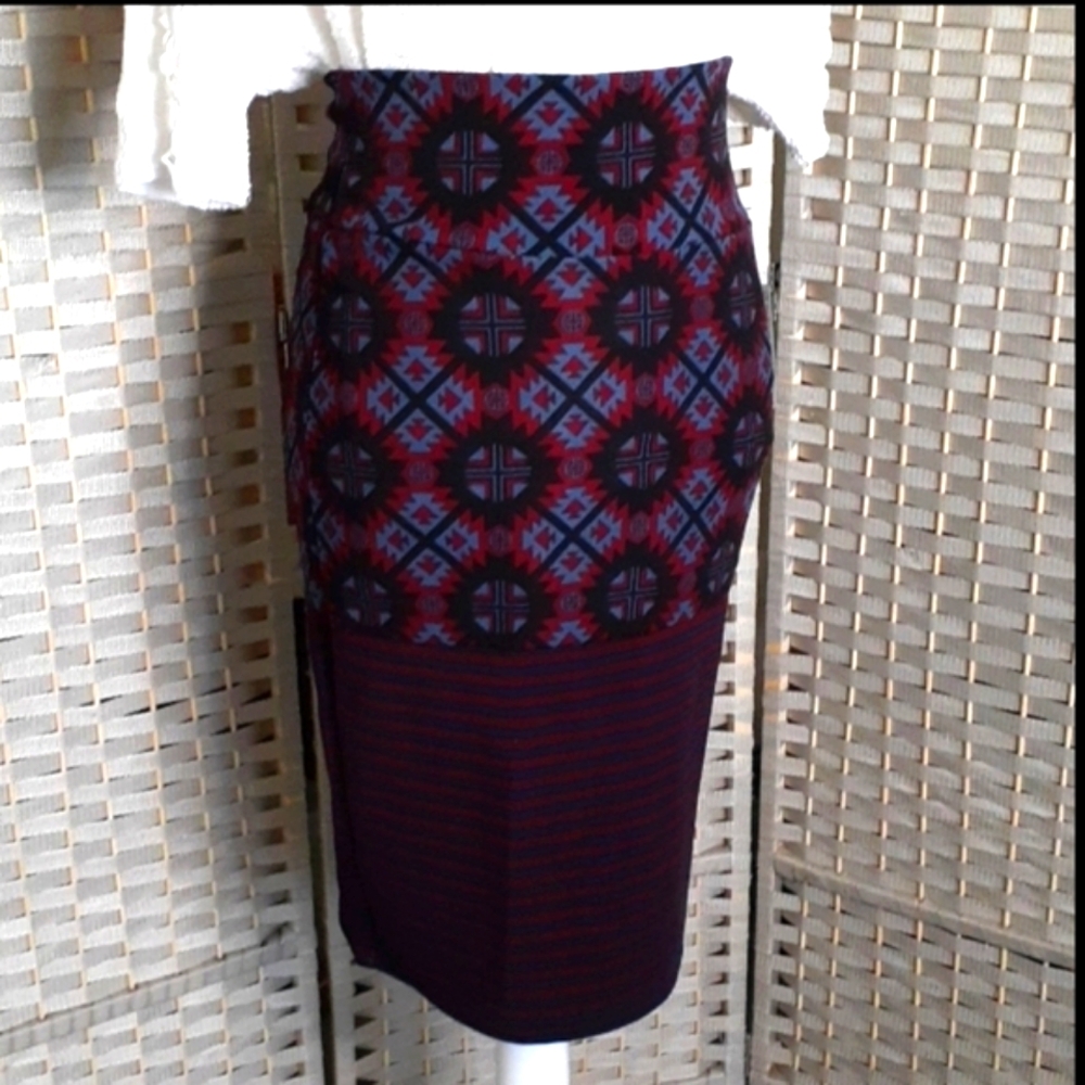 👉*NWT* LULAROE "CASSIE" SKIRT ~SIZE: M ~MIDI